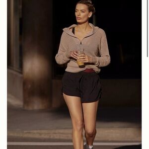 Varley Beige Scoop-Neck Lightweight Knit Pullover